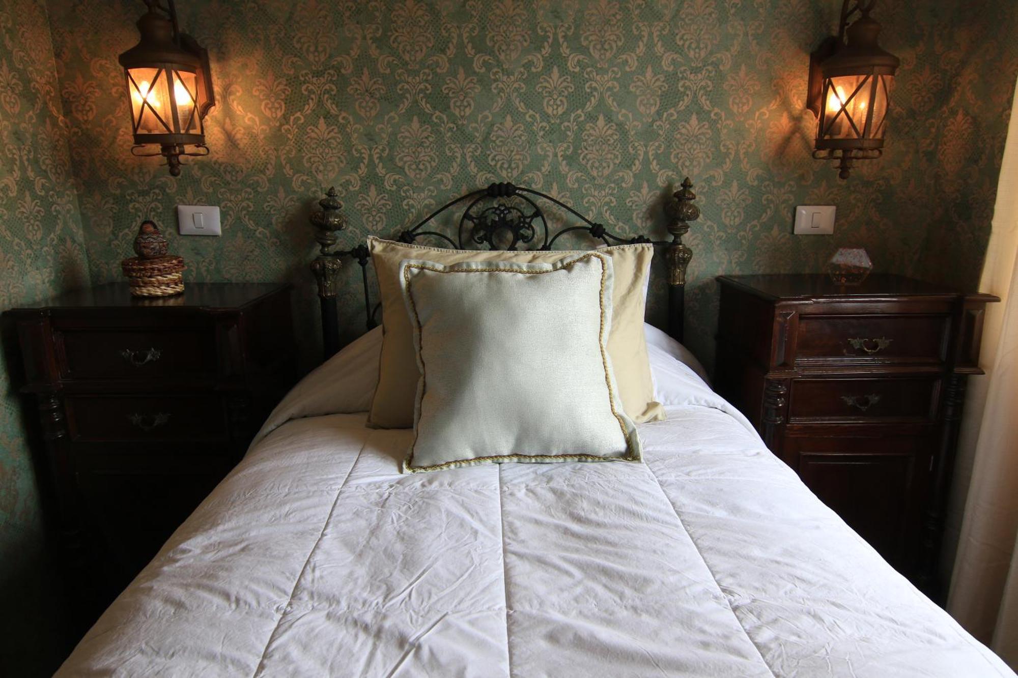 Bamba House Hostal *