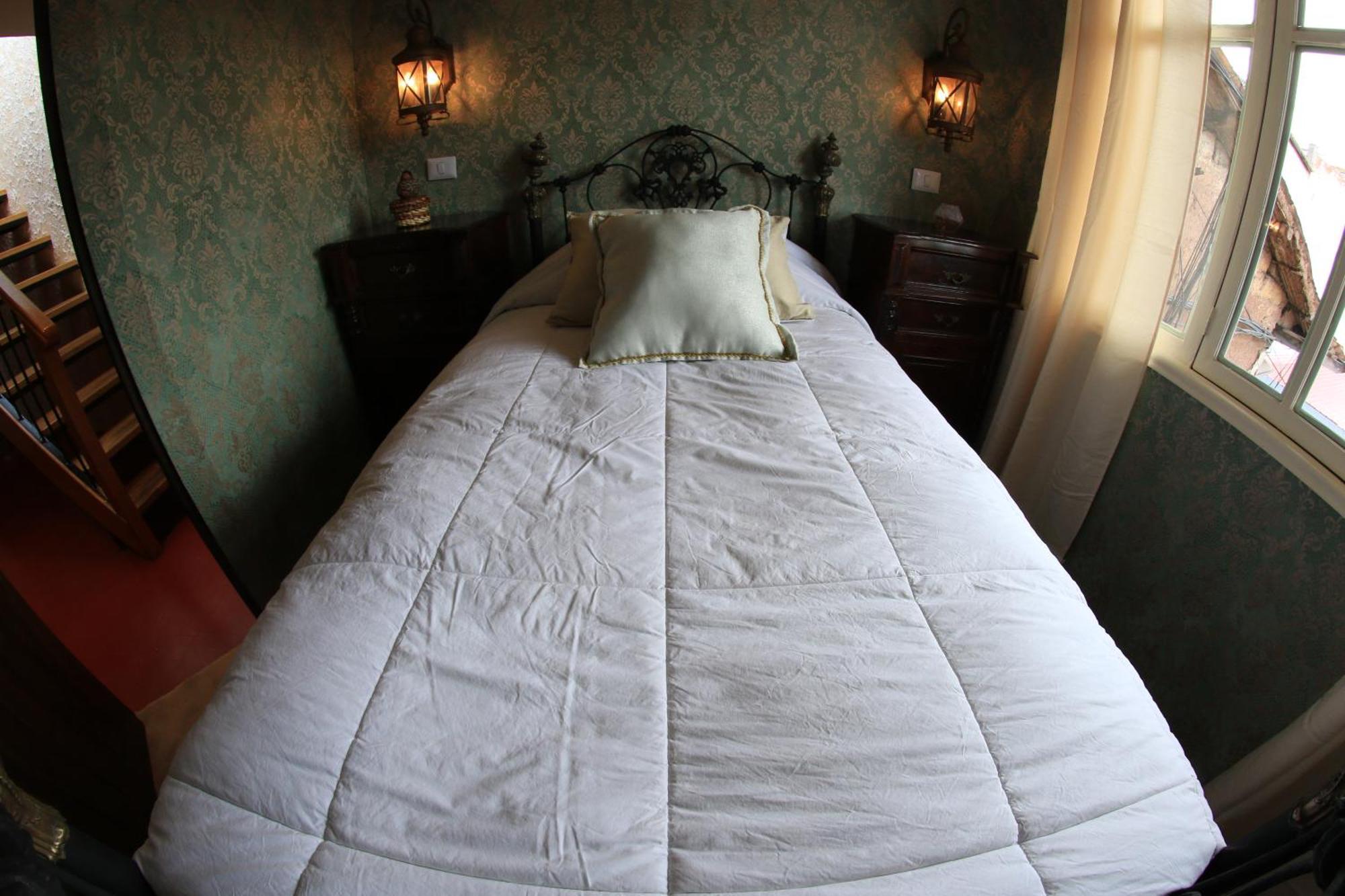 Hostal Bamba House